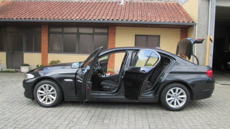 BMW S&eacute;rie 5 - 520 D LUXURY Auto