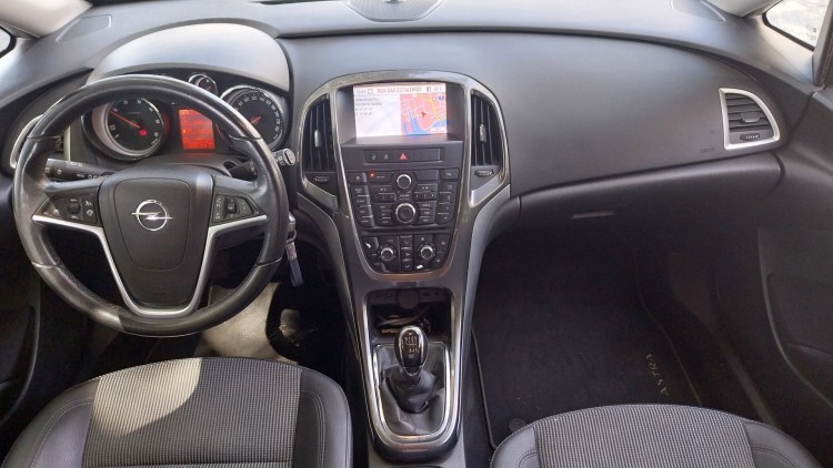 Opel Astra Sports Tourer Cosmo