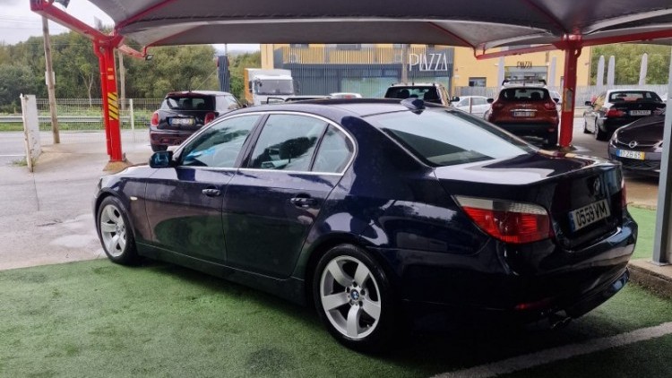 BMW S&eacute;rie 5 - 530 i