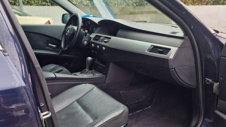 BMW S&eacute;rie 5 - 530 i