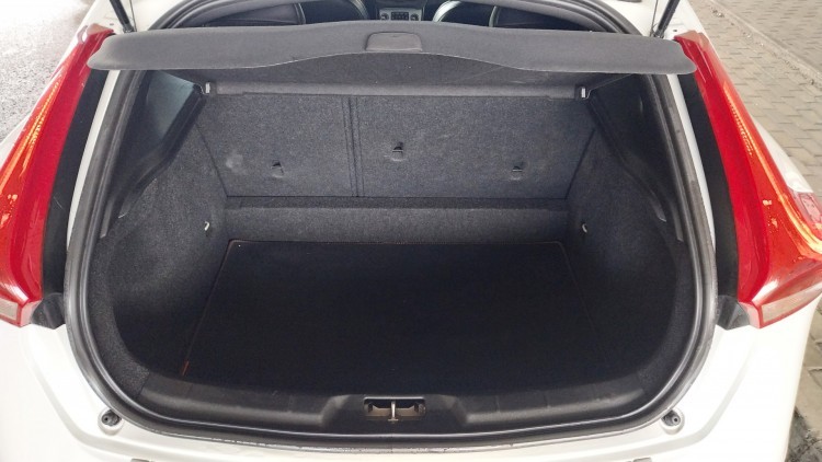 Volvo V40 Cross Country Ocean Eleven