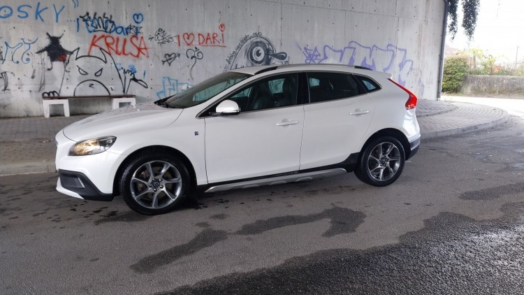 Volvo V40 Cross Country Ocean Eleven