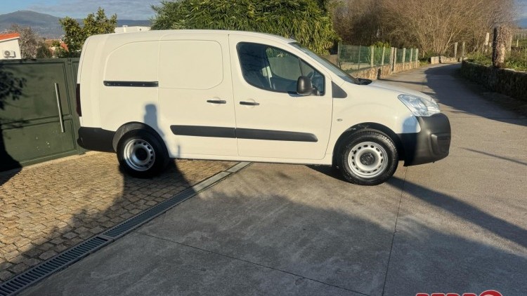 Peugeot Partner PREMIUM