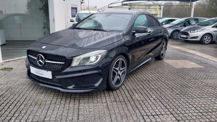 Mercedes-Benz Classe CLA 180 Amg