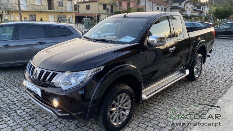 Mitsubishi L200 2.4 DI-D Club Intense Sport Strakar 4WD