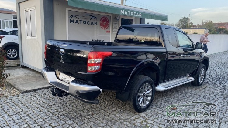 Mitsubishi L200 2.4 DI-D Club Intense Sport Strakar 4WD