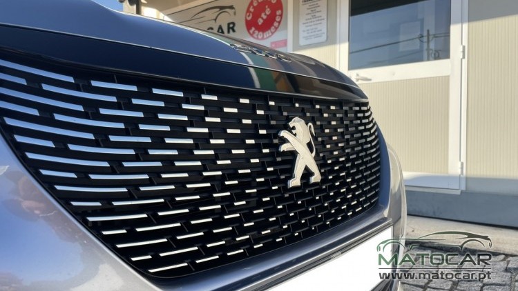 Peugeot 2008 1.5 BlueHDi Allure Pack