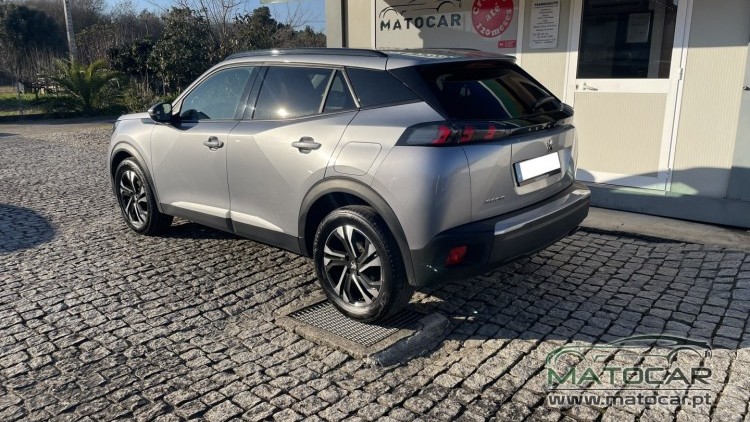 Peugeot 2008 1.5 BlueHDi Allure Pack