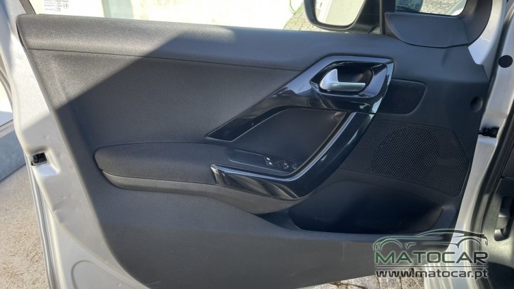 Peugeot 208 1.6 BlueHDi Active