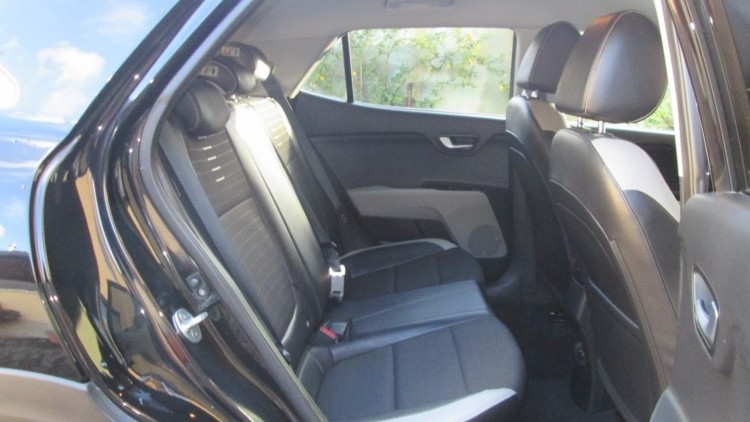 Kia Stonic 1.0 T-GDI TECH 7DCT