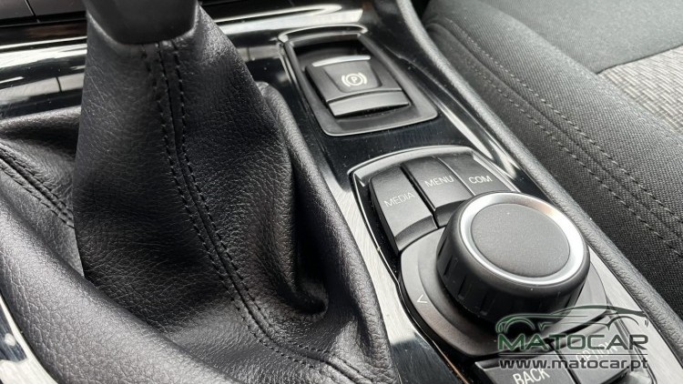 BMW S&eacute;rie 2 - 218 216 Active Tourer d Line Sport