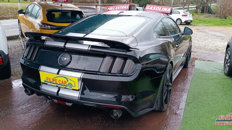Ford Mustang 2.3 TURBO ECO BOOST