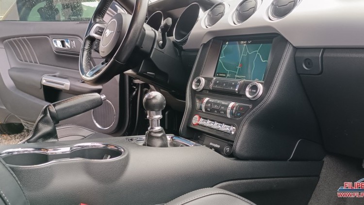 Ford Mustang 2.3 TURBO ECO BOOST