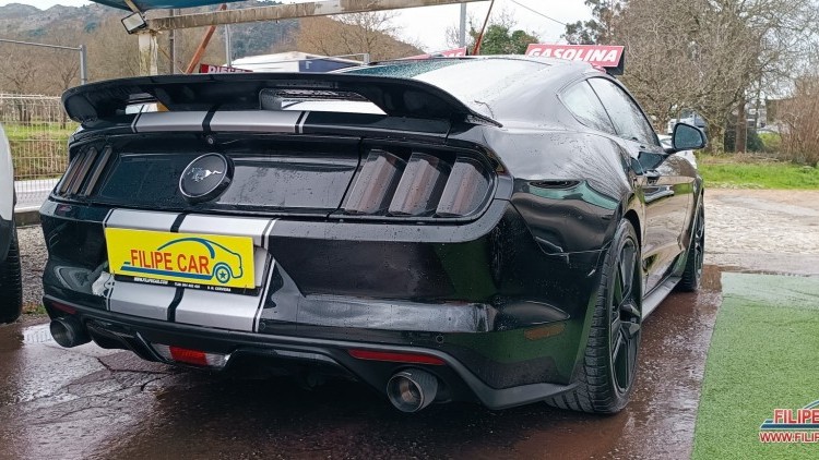 Ford Mustang 2.3 TURBO ECO BOOST