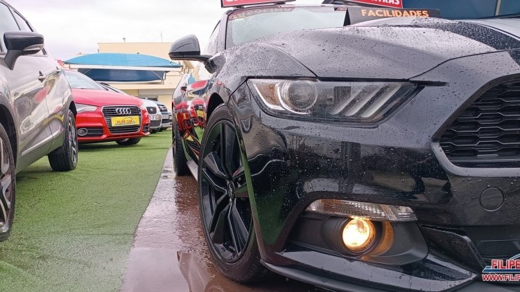 Ford Mustang 2.3 TURBO ECO BOOST