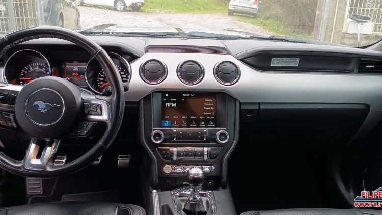 Ford Mustang 2.3 TURBO ECO BOOST