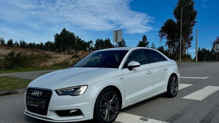 Audi A3 LIMOUSINE S LINE