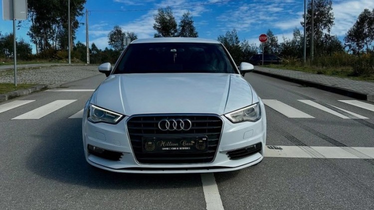 Audi A3 LIMOUSINE S LINE