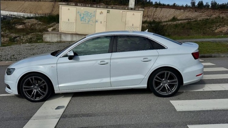 Audi A3 LIMOUSINE S LINE
