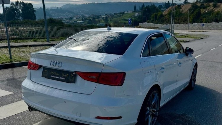 Audi A3 LIMOUSINE S LINE