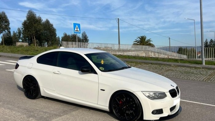 BMW S&eacute;rie 3 - 320 E92 PACK M LCI