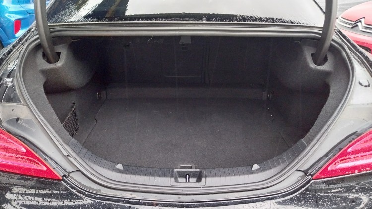 Mercedes-Benz Classe CLA 220 AMG Line Autom&aacute;tico