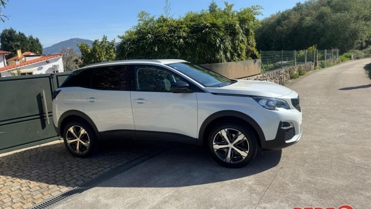 Peugeot 3008 EAT8 ALLURE