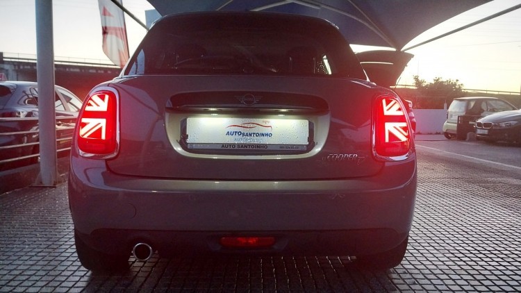 Mini Cooper D Caixa Autom&aacute;tica