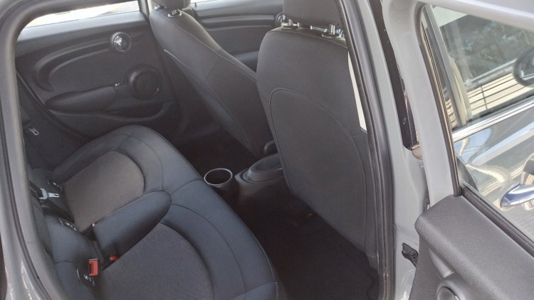 Mini Cooper D Caixa Autom&aacute;tica