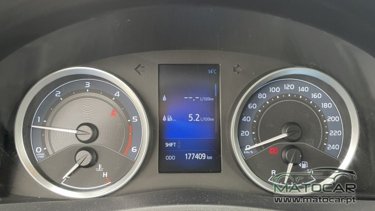 Toyota Corolla 1.4 D-4D Edi&ccedil;&atilde;o L.50 Anos