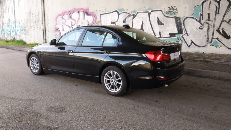 BMW S&eacute;rie 3 - 318 Sport