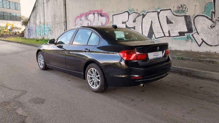 BMW S&eacute;rie 3 - 318 Sport