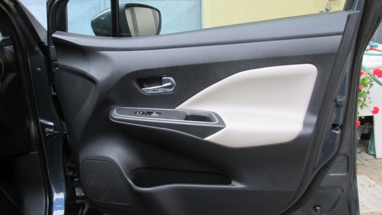 Nissan Micra 1.0 IG-T N-CONNECTA