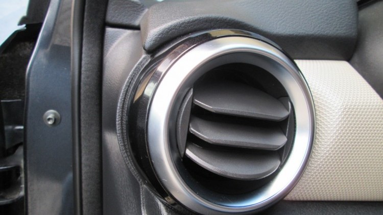 Nissan Micra 1.0 IG-T N-CONNECTA