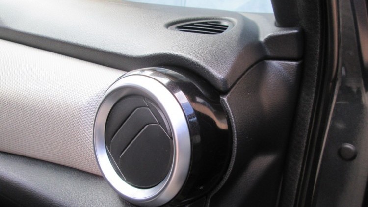 Nissan Micra 1.0 IG-T N-CONNECTA