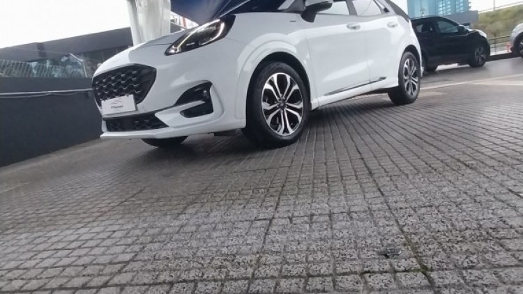 Ford Puma ST LINE