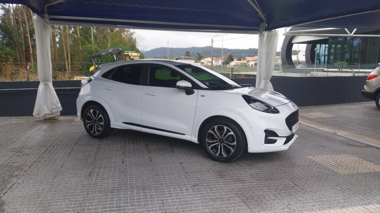 Ford Puma ST LINE
