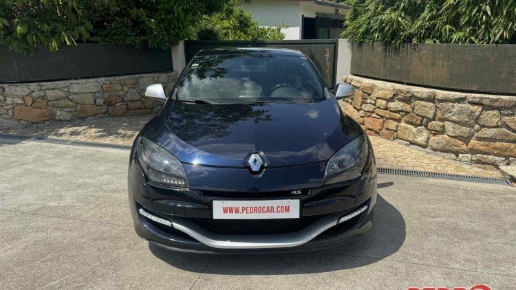 Renault M&eacute;gane RS Red Bull Racing RB8 N 659