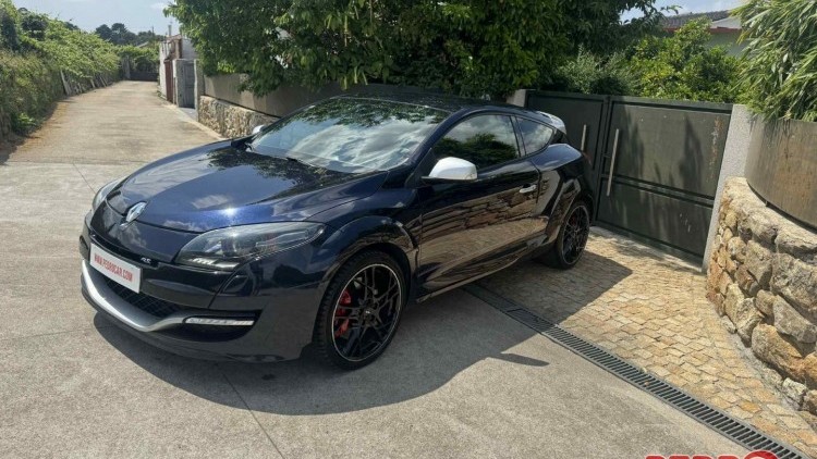 Renault M&eacute;gane RS Red Bull Racing RB8 N 659