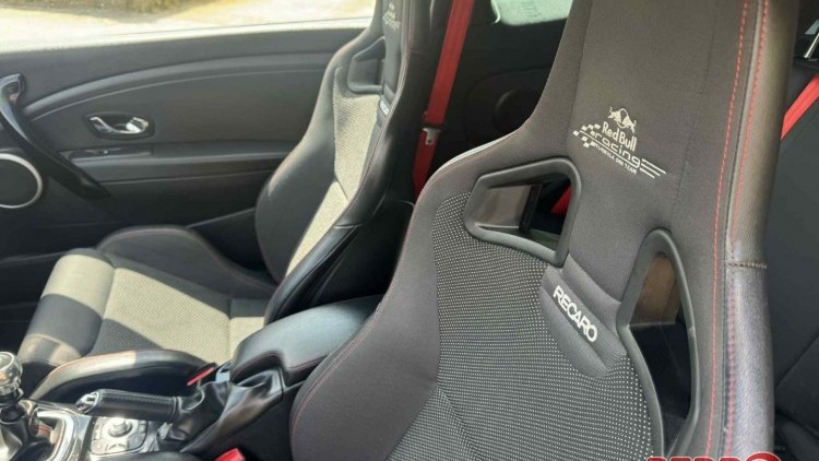 Renault M&eacute;gane RS Red Bull Racing RB8 N 659