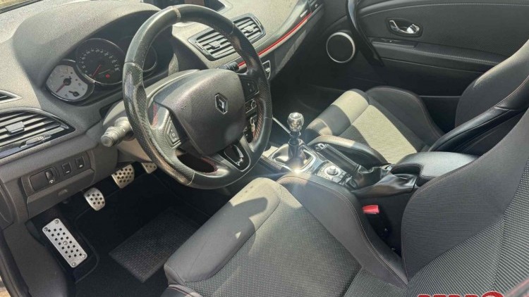 Renault M&eacute;gane RS Red Bull Racing RB8 N 659