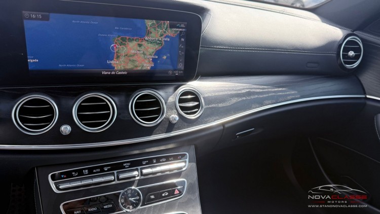 Mercedes-Benz Classe E 300 de AMG Line