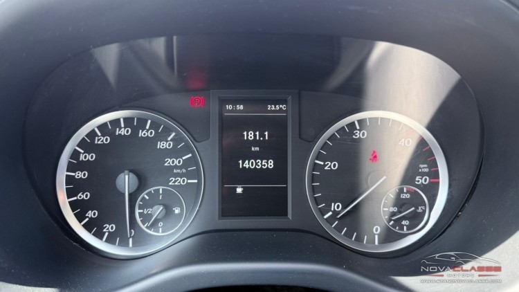 Mercedes-Benz Vito L2 111 CDI