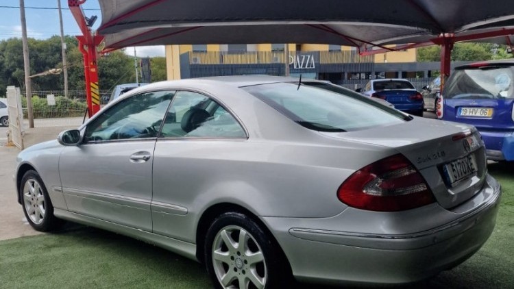 Mercedes-Benz Classe CLK 270 CDI