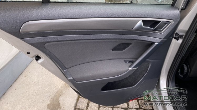 Volkswagen Golf 1.6 TDI Confortline