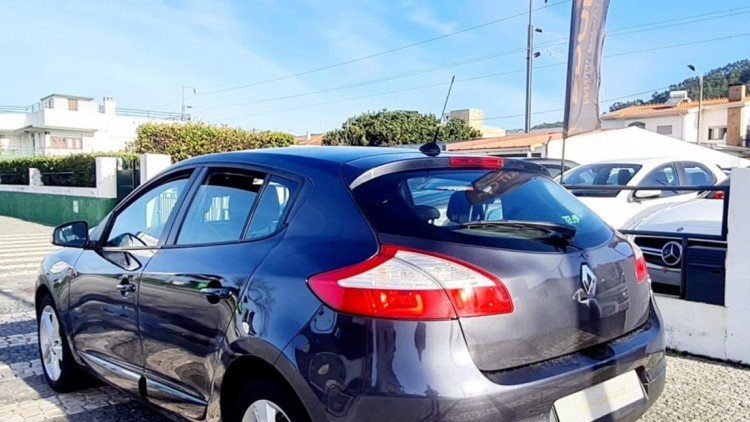 Renault M&eacute;gane 1.5 DCI CAIXA AUTO
