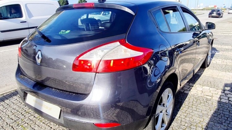 Renault M&eacute;gane 1.5 DCI CAIXA AUTO