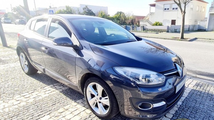 Renault M&eacute;gane 1.5 DCI CAIXA AUTO