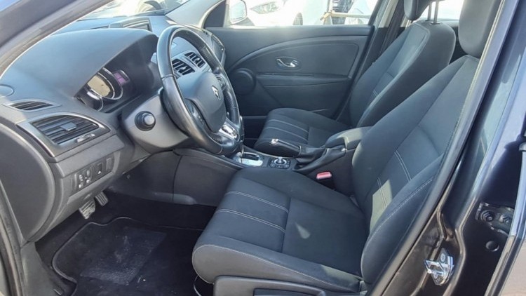 Renault M&eacute;gane 1.5 DCI CAIXA AUTO