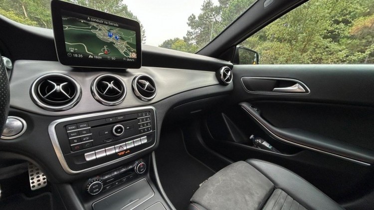 Mercedes-Benz Classe GLA 250 250 AMG 4-Matic